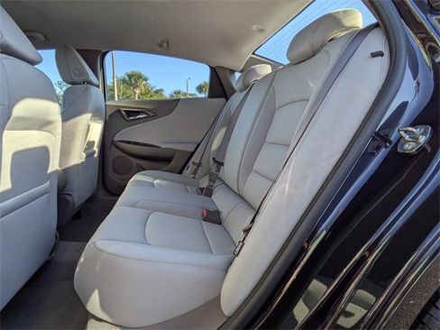 Used 2022 Chevrolet Malibu LS image 13