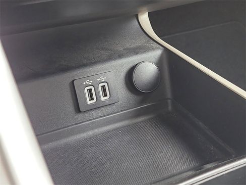 Certified 2019 Ford Fusion SE image 25