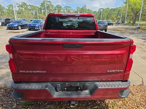 Used 2021 Chevrolet Silverado 1500 Custom image 3