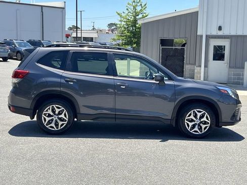 Certified 2024 Subaru Forester Premium AWD/4WD image 14