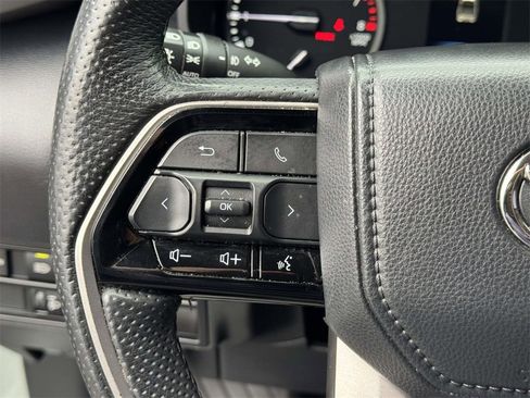 Used 2022 Toyota Tundra SR5 image 11