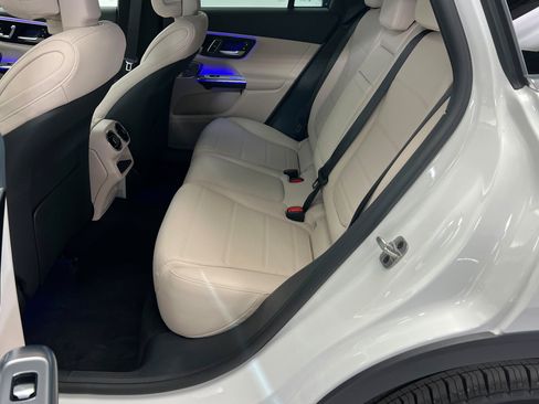 New 2026 Mercedes-Benz GLC 300 4MATIC image 21