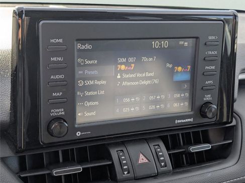 Used 2022 Toyota RAV4 XLE Premium image 16