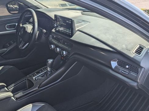 Used 2023 Acura Integra A-Spec image 18