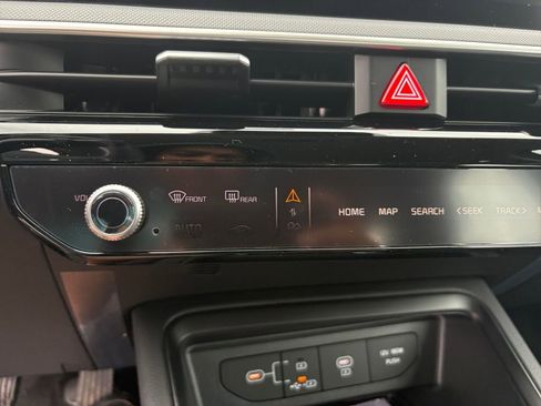 New 2025 Kia K5 LXS FWD image 26