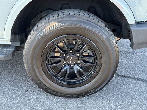 Used 2024 Ford Bronco Outer Banks image 20