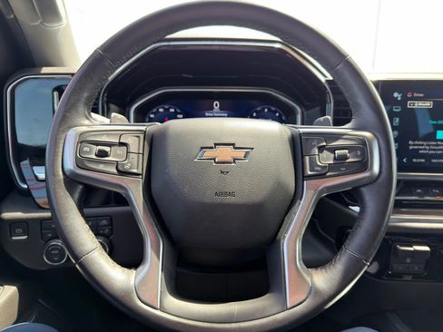 Used 2022 Chevrolet Silverado 1500 LTZ w/ LTZ Convenience Package II AWD/4WD image 21