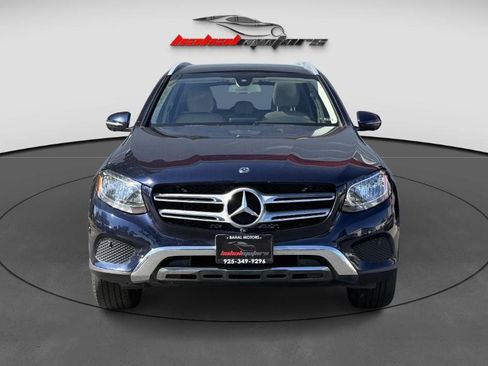 Used 2019 Mercedes-Benz GLC 300 4MATIC image 2