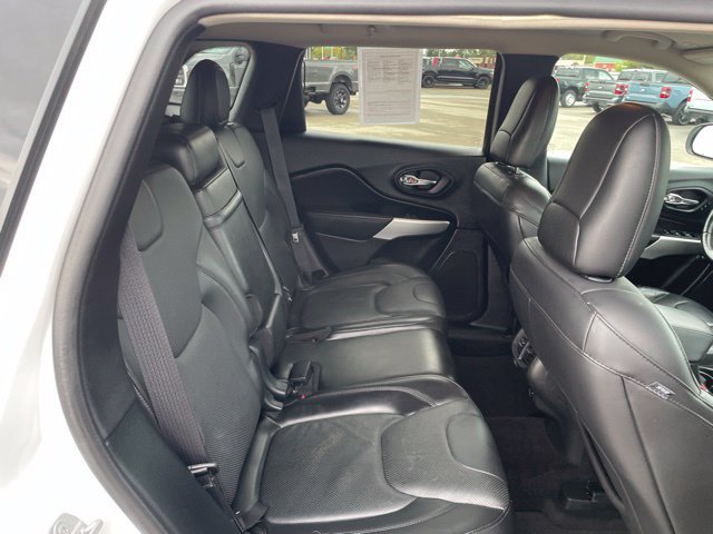 Used 2018 Jeep Cherokee Overland w/ Technology Group AWD/4WD image 51