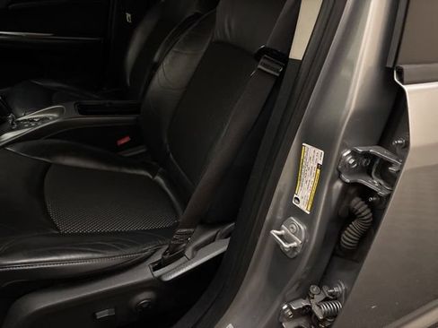 Used 2017 Dodge Journey Crossroad FWD image 12