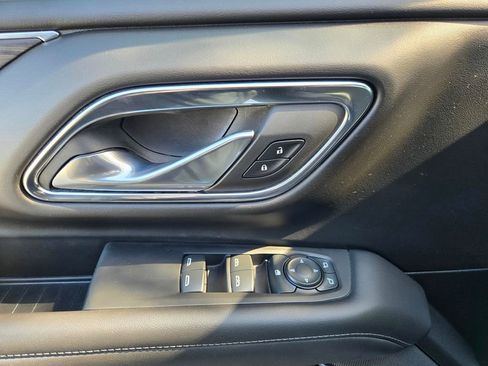 Used 2023 Chevrolet Suburban LS image 15