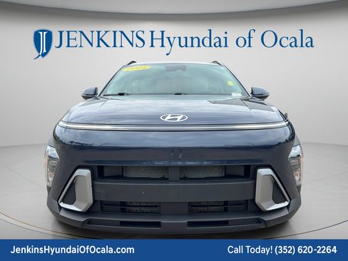 Certified 2024 Hyundai Kona SEL w/ Convenience Package FWD image 8