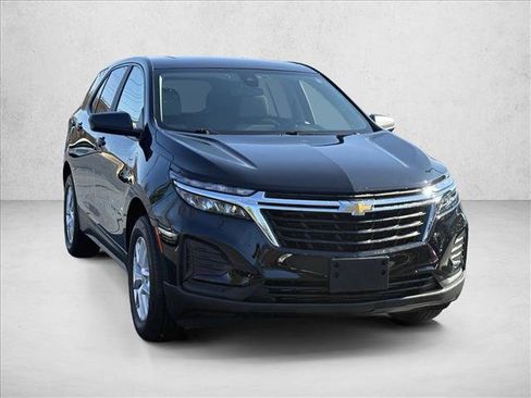 Used 2023 Chevrolet Equinox LS w/ LS Convenience Package image 6