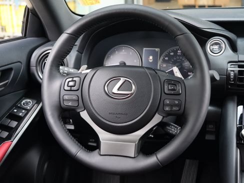 Used 2025 Lexus IS 350 F Sport RWD image 17