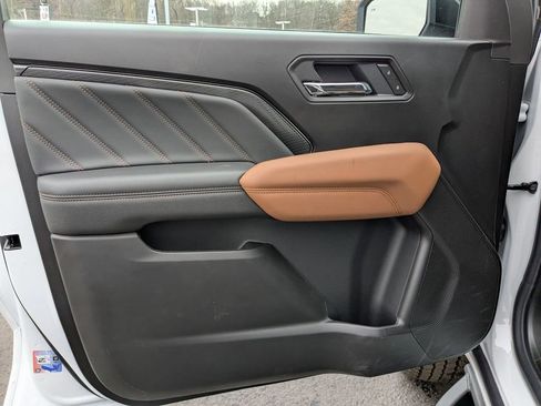 New 2026 GMC Canyon AT4 w/ LPO, Off Road Lift Package image 10