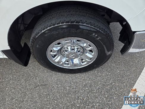 Used 2019 Nissan NV 3500 SV w/ Navigation Package RWD image 11