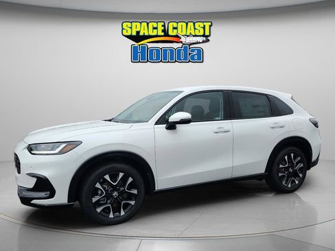 New 2026 Honda HR-V EX-L image 2