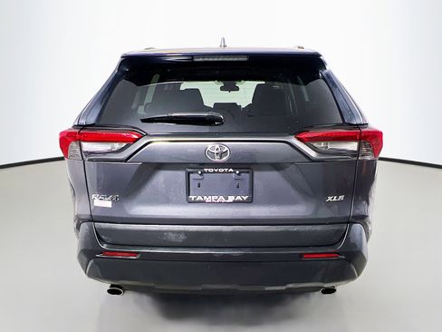 Used 2019 Toyota RAV4 XLE w/ Convenience Package FWD image 6