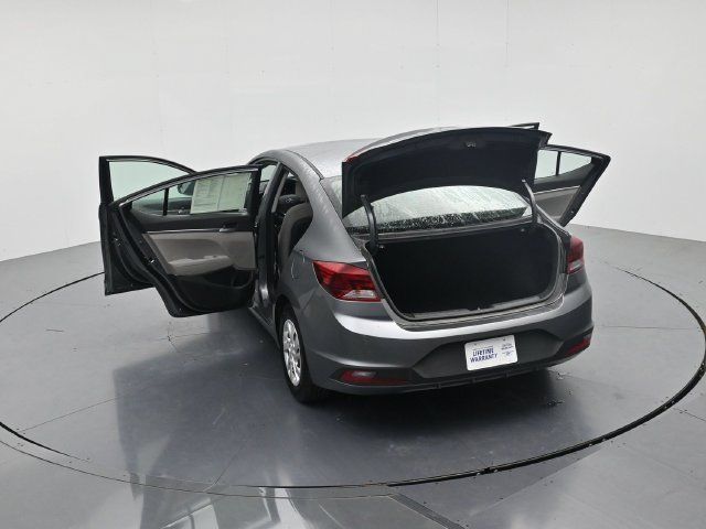 Used 2019 Hyundai Elantra SE FWD image 46