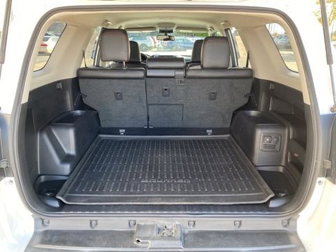 Certified 2018 Toyota 4Runner TRD Off-Road Premium image 4