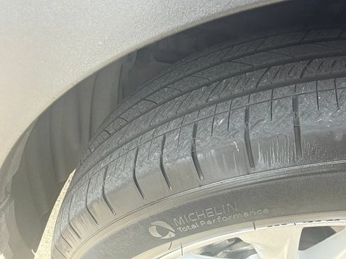 Certified 2024 Toyota Corolla Cross LE FWD image 11