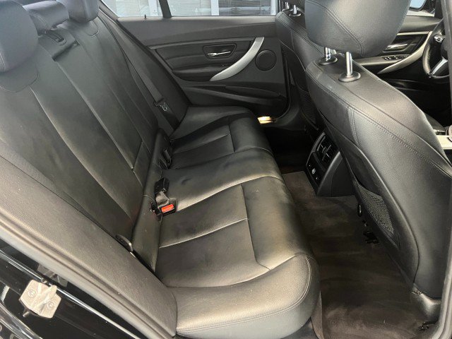 Used 2015 BMW 328i xDrive Sedan AWD/4WD image 31