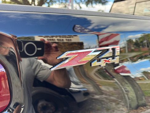 Used 2022 Chevrolet Silverado 3500 LTZ w/ LTZ Premium Package image 17