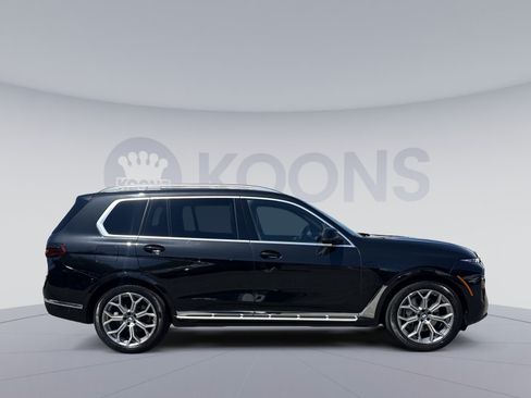 Used 2023 BMW X7 xDrive40i w/ Premium Package AWD/4WD image 8