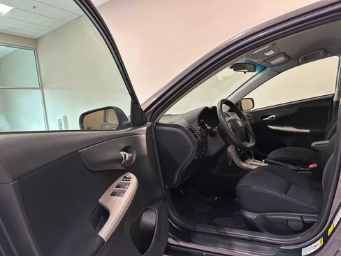 Used 2012 Toyota Corolla S FWD image 20