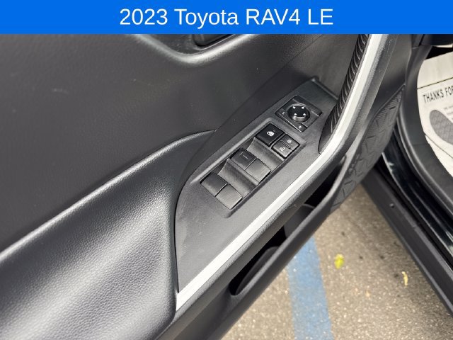 Used 2023 Toyota RAV4 LE AWD/4WD image 11