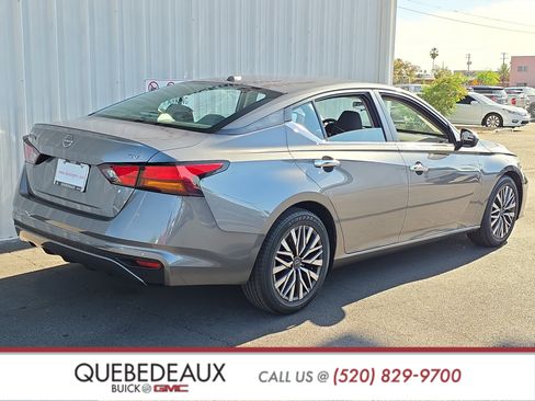 Used 2023 Nissan Altima 2.5 SV FWD image 7