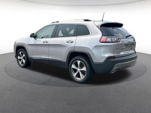 Certified 2019 Jeep Cherokee Limited w/ Luxury Group AWD/4WD image 3