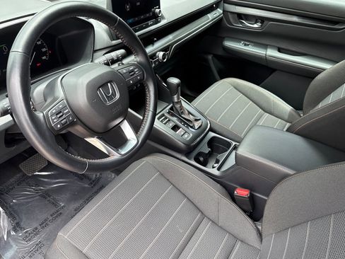 Used 2025 Honda CR-V Sport image 4