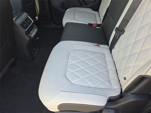 New 2026 Volkswagen Atlas Cross Sport SEL Premium R-Line image 16