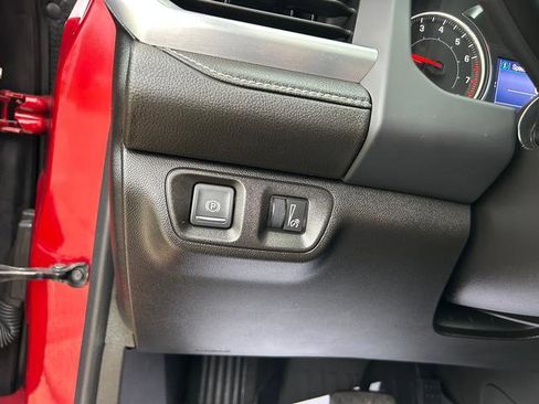 Used 2023 GMC Acadia SLE w/ Driver Convenience Package image 18