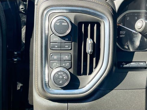 Used 2021 GMC Sierra 1500 AT4 w/ AT4 Premium Package AWD/4WD image 10