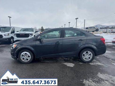 Used 2015 Chevrolet Sonic LT image 6