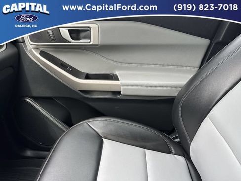 Certified 2022 Ford Explorer XLT w/ Equipment Group 202A AWD/4WD image 29