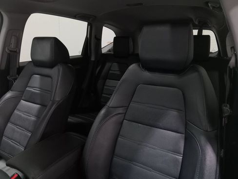Used 2018 Honda CR-V Touring image 15