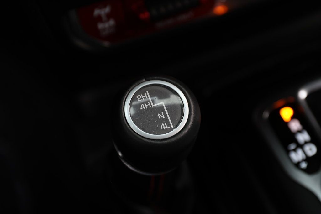 Used 2019 Jeep Wrangler Unlimited Rubicon AWD/4WD image 27