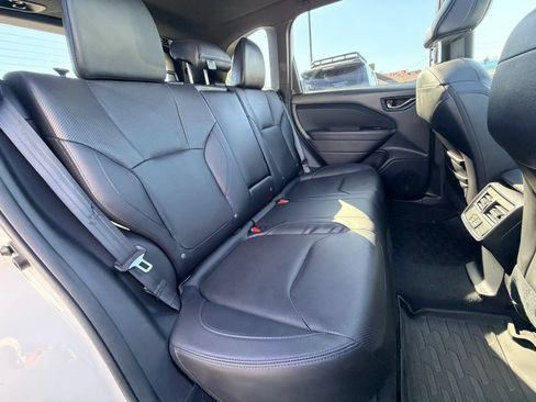 Used 2025 Subaru Forester Limited AWD/4WD image 24