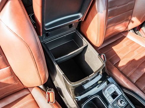 Used 2024 Kia Telluride SX Prestige image 11