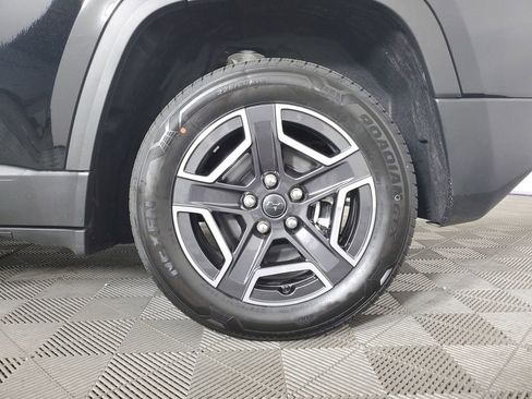 New 2026 Jeep Cherokee Laredo image 29