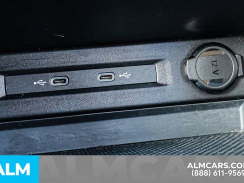 Used 2024 Volkswagen Taos S image 33