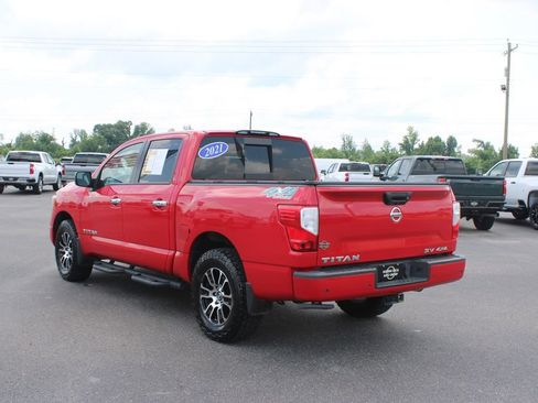 Used 2021 Nissan Titan SV w/ SV Convenience Package AWD/4WD image 7