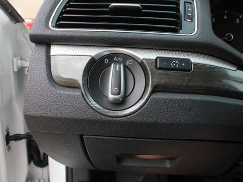 Used 2016 Volkswagen Passat 1.8T image 22