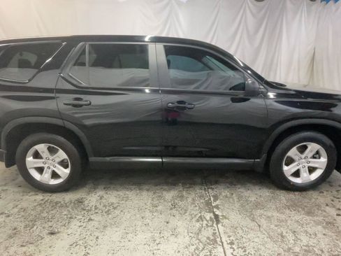 Used 2023 Honda Pilot LX image 5