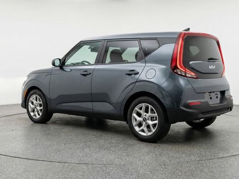 Used 2025 Kia Soul LX w/ LX Technology Package image 6