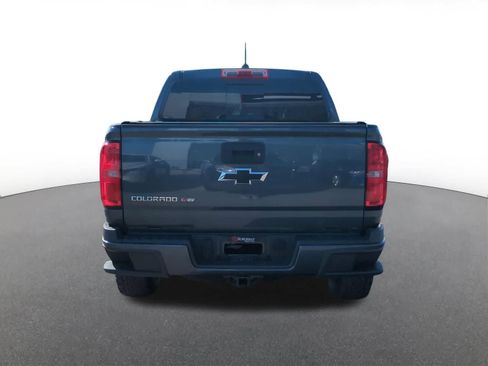 Used 2017 Chevrolet Colorado Z71 AWD/4WD image 5