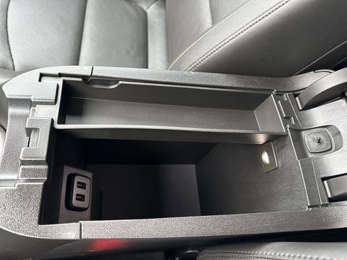 Used 2021 Chevrolet Equinox Premier w/ Redline Edition image 63